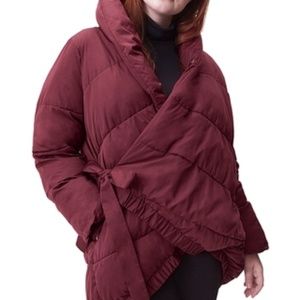 UNIVERSAL STANDARD KANDA PUFFER COAT/MERLOT/SIZE L